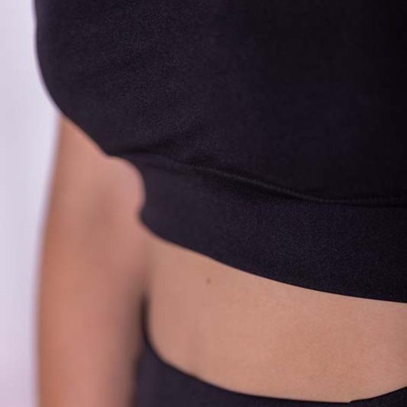 Criss Cross Back Black Cropped Tank Top - Picture 5 of 6